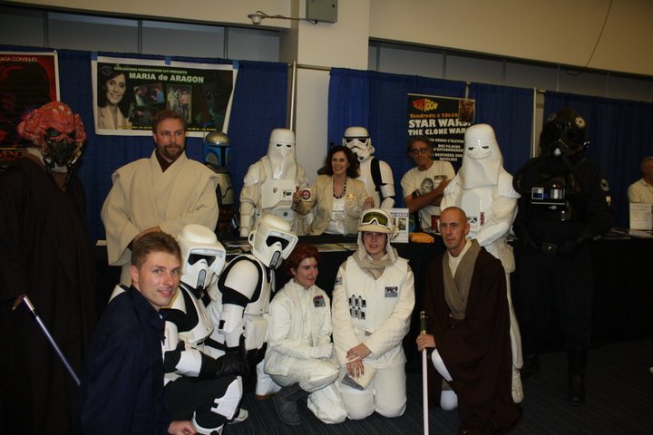 Maria de Aragon being honored